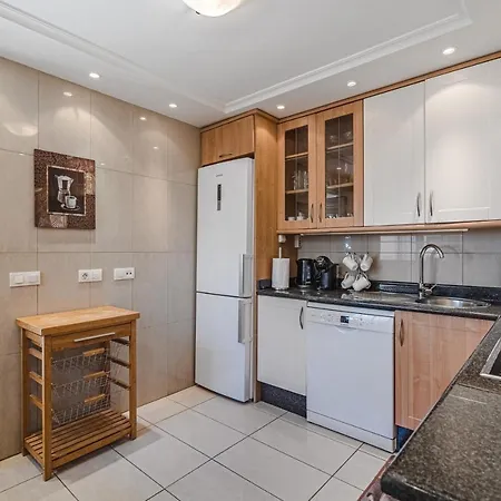Terrazas Del Duque Ii Apartment