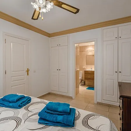 Terrazas Del Duque Ii Apartment *
